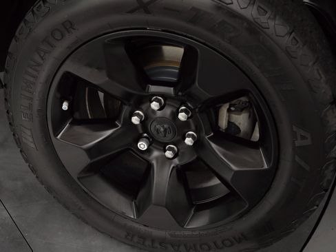 Used 2019 RAM 1500 Sport w/ Level 2 Equipment Group image 9