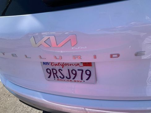 Certified 2024 Kia Telluride S w/ S Sunroof Package FWD image 7