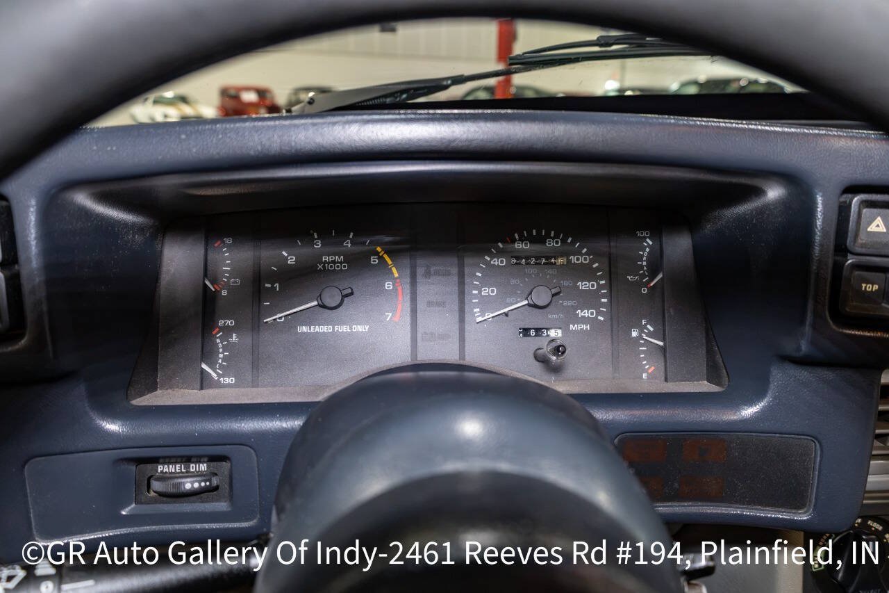 Used 1989 Ford Mustang GT RWD image 11