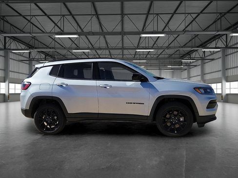 New 2026 Jeep Compass Latitude w/ Quick Order Package 29K image 5