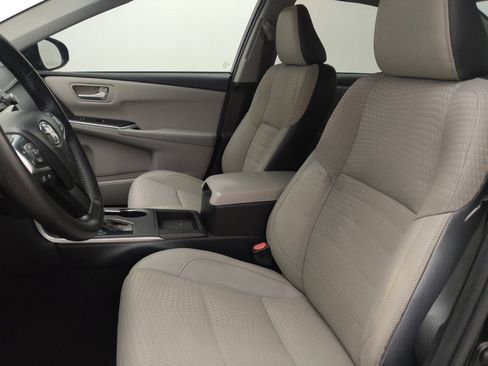 Used 2015 Toyota Camry SE image 17