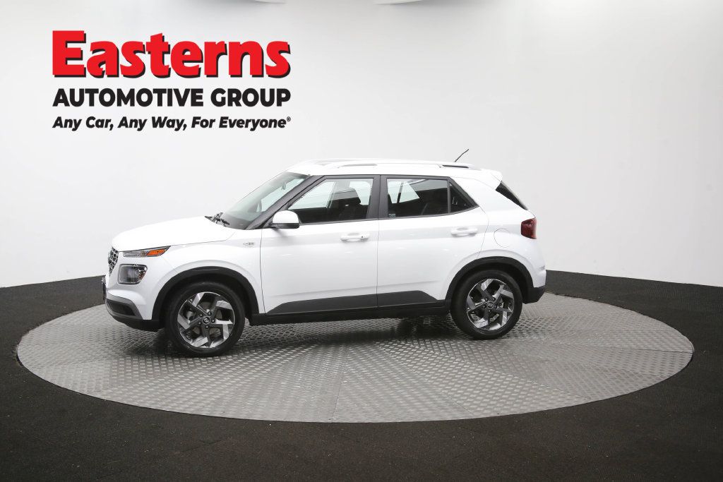 Used 2025 Hyundai Venue SEL FWD image 63