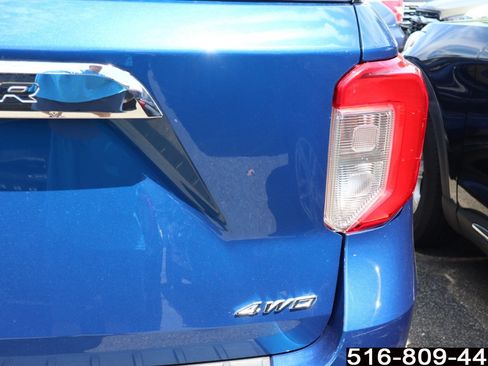 Used 2022 Ford Explorer XLT w/ Equipment Group 202A AWD/4WD image 30