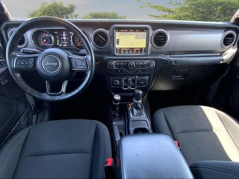 Used 2023 Jeep Gladiator Sport AWD/4WD image 8