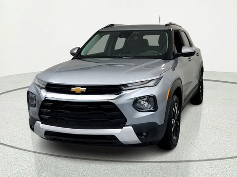 Used 2023 Chevrolet TrailBlazer LT w/ Convenience Package AWD/4WD image 8