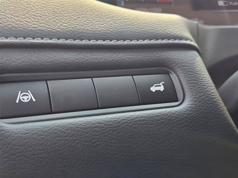 New 2026 Nissan Armada SL w/ Captain's Chari Seat Package AWD/4WD image 25