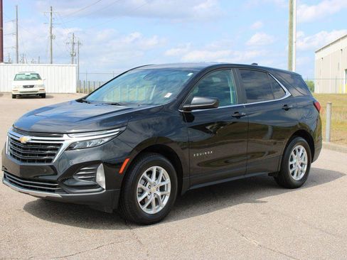 Used 2024 Chevrolet Equinox LT w/ LPO, Floor Liner Package AWD/4WD image 2