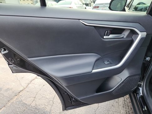 Certified 2025 Toyota RAV4 XLE image 21