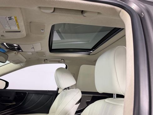 Used 2023 Lexus LS 500 w/ Interior Upgrade Package RWD image 22