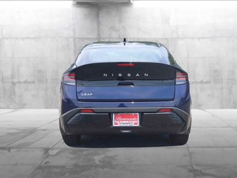 New 2026 Nissan Leaf SV+ w/ Floor Mat Package (SV+) FWD image 6