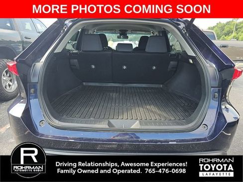 Used 2024 Toyota Venza LE AWD/4WD image 9