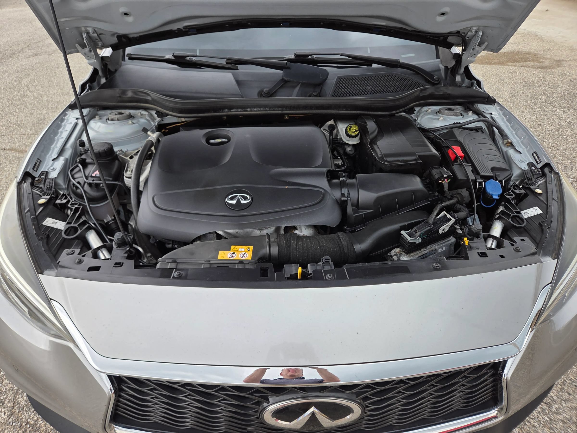 Used 2018 INFINITI QX30 AWD image 23