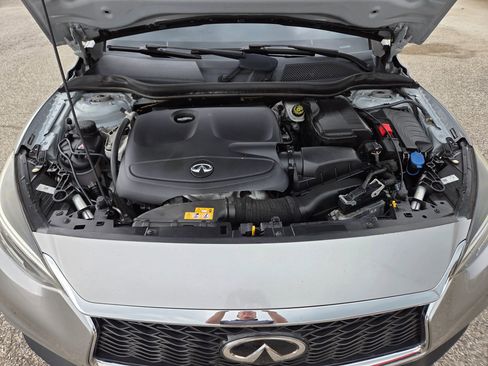 Used 2018 INFINITI QX30 AWD image 23