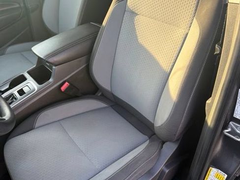 Used 2018 Ford Escape SE w/ Ford Safe & Smart Package AWD/4WD image 11