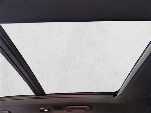 Certified 2025 Volvo XC90 B5 Core w/ Protection Package Premier image 21