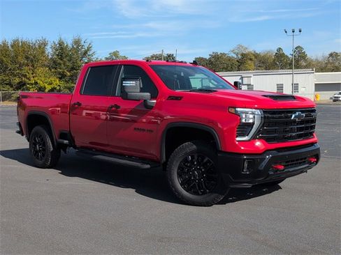 New 2026 Chevrolet Silverado 2500 LT image 2