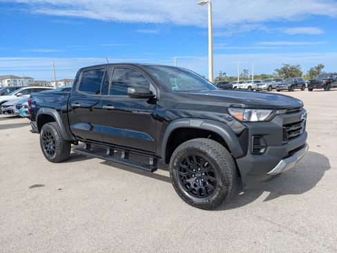 Used 2023 Chevrolet Colorado Trail Boss w/ Advanced Trailering Package image 2