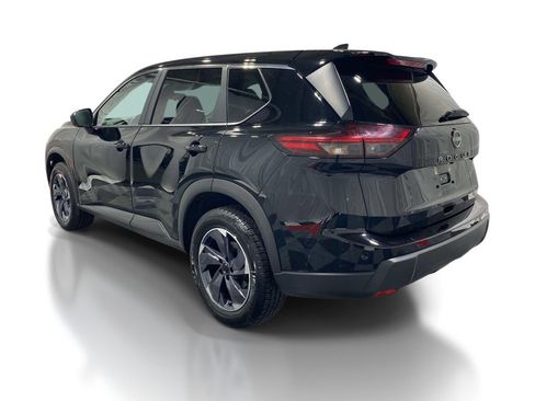 Used 2025 Nissan Rogue SV FWD image 2