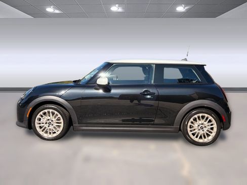 New 2026 MINI Cooper 2-Door Hardtop FWD image 2
