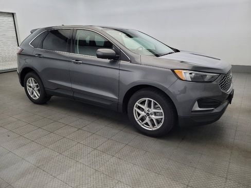 Used 2023 Ford Edge SEL image 11