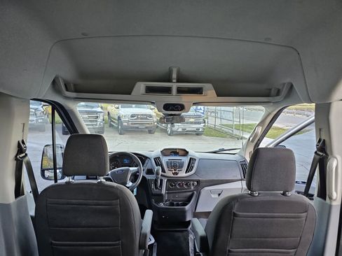 Used 2017 Ford Transit 150 XLT image 11
