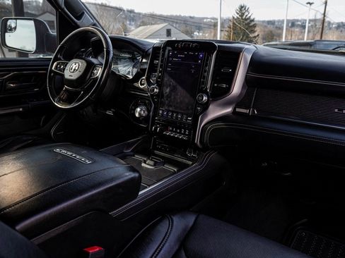 Used 2019 RAM 1500 Limited image 29