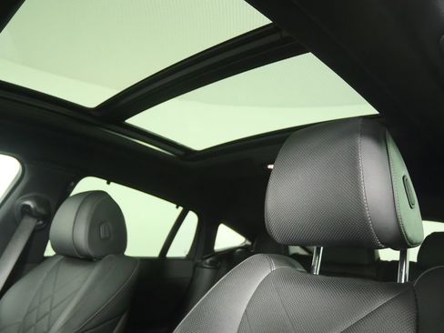 Certified 2023 BMW X6 xDrive40i w/ Executive Package image 12