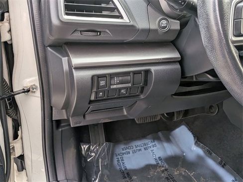 Used 2018 Subaru Crosstrek 2.0i Limited image 15