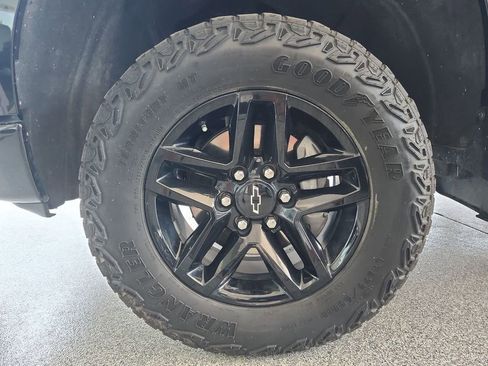 Certified 2024 Chevrolet Silverado 1500 Custom Trail Boss w/ Realtree Special Edition AWD/4WD image 31