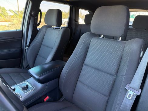 Used 2019 Jeep Grand Cherokee Laredo AWD/4WD image 19