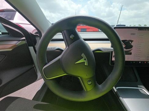 Used 2022 Tesla Model 3 Long Range AWD/4WD image 15