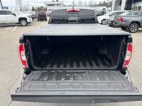 Used 2022 GMC Canyon AT4 AWD/4WD image 10