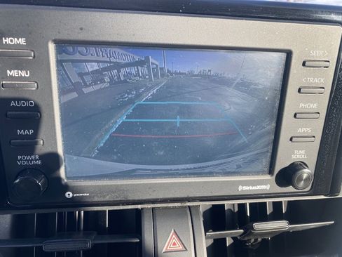 Used 2021 Toyota RAV4 XLE image 13