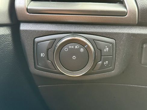 Used 2017 Ford Fusion SE w/ Equipment Group 201A FWD image 33