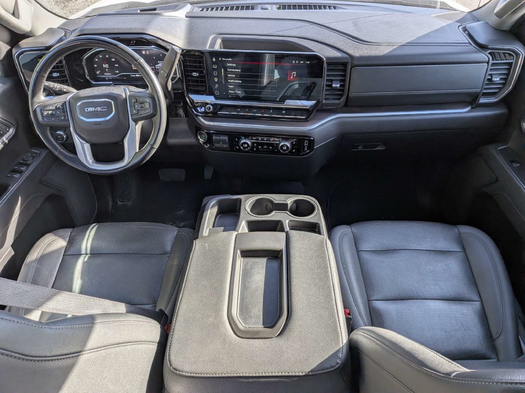 Used 2025 GMC Sierra 1500 SLT RWD image 12