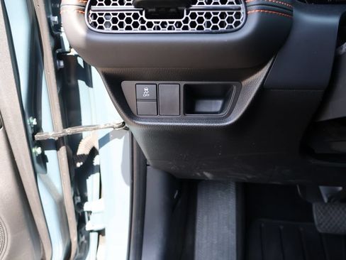 Certified 2025 Honda HR-V Sport image 29