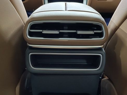 New 2025 Genesis GV80 2.5T Advanced image 24