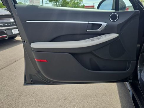 Certified 2025 Hyundai Sonata SEL AWD/4WD image 13