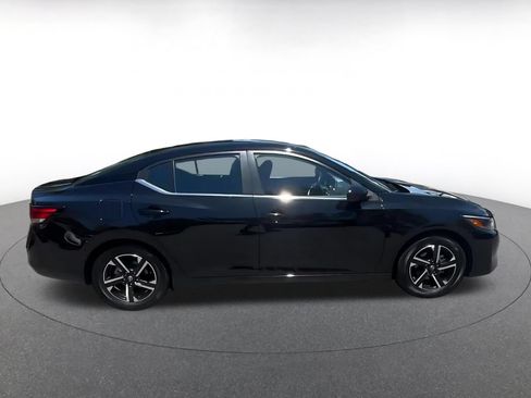 Used 2025 Nissan Sentra SV FWD image 16