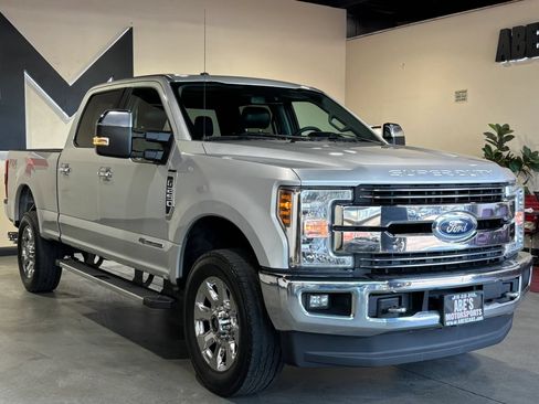 Used 2018 Ford F250 Lariat AWD/4WD image 2