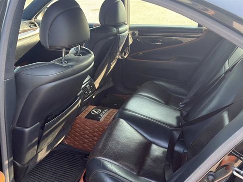 Used 2017 Lexus LS 460 AWD w/ F Sport Midnight Edition image 5