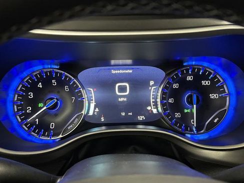 New 2026 Chrysler Pacifica Select image 16