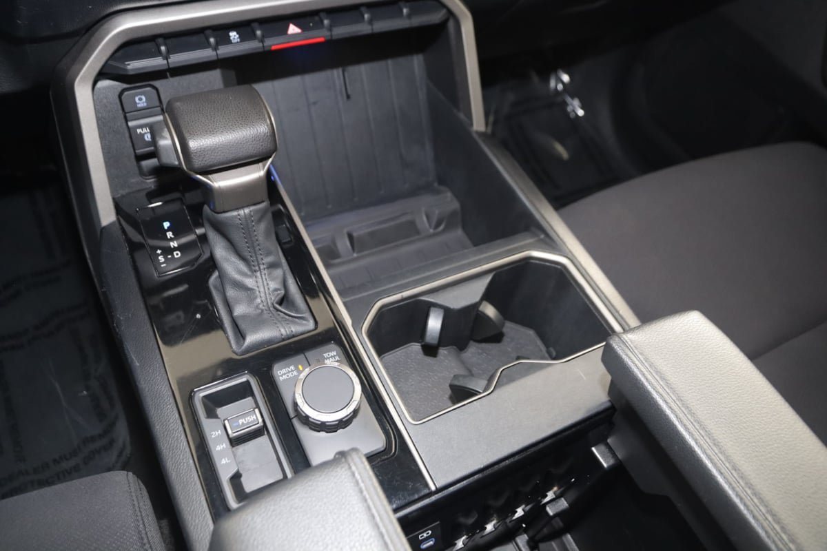 Used 2022 Toyota Tundra SR5 AWD/4WD image 24