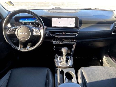 Used 2024 Kia Seltos EX image 13