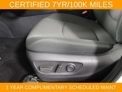 Used 2024 Toyota RAV4 XLE AWD/4WD image 18