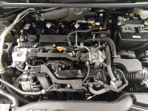 Used 2024 Toyota Corolla LE image 30