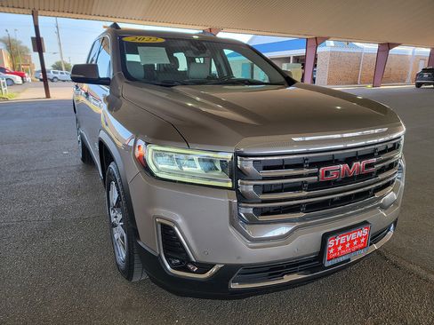 Used 2022 GMC Acadia SLT w/ Preferred Package FWD image 5