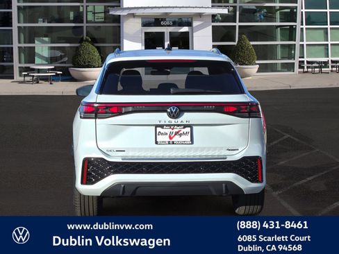 New 2026 Volkswagen Tiguan SEL R-Line image 5