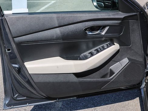 Certified 2025 Honda Accord LX image 21