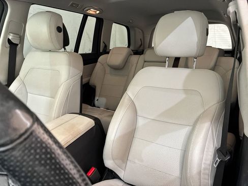 Used 2018 Mercedes-Benz GLS 550 4MATIC image 11